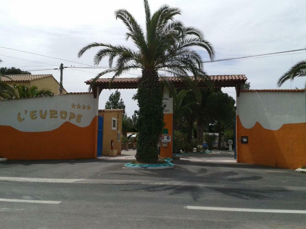 Hotel Les Cigales Vic-la-Gardiole Exterior foto
